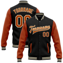 Laden Sie das Bild in den Galerie-Viewer, Uksn Individuelles Bomberjacke in Schwarz-Texas-Orange-Creme mit Druckknopfleiste, Zweifarben-Design und Varsity-Letterman-Stil
