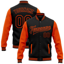 Laden Sie das Bild in den Galerie-Viewer, Uksn Individuelles Bomberjacke in Schwarz-Orange mit Druckknopfleiste, Zweifarben-Design und Varsity-Letterman-Stil
