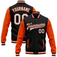 Laden Sie das Bild in den Galerie-Viewer, Uksn Individuelles Bomberjacke in Schwarz-Weiß-Orange mit Druckknopfleiste, Zweifarben-Design und Varsity-Letterman-Stil

