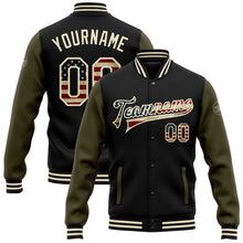 Laden Sie das Bild in den Galerie-Viewer, Uksn Individuelles Bomberjacke in Schwarz-Creme-Oliv mit Vintage-USA-Flagge, Druckknopfleiste, Zweifarben-Design und Varsity-Letterman-Stil

