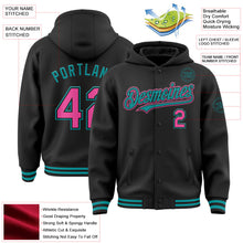 Laden Sie das Bild in den Galerie-Viewer, Uksn Individuelles Bomberjacke in Schwarz-Pink-Petrol mit Druckknopfleiste, Kapuze und Varsity-Letterman-Stil

