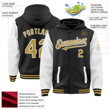 Laden Sie das Bild in den Galerie-Viewer, Uksn Individuelles Bomberjacke in Schwarz-Altgold-Weiß mit Druckknopfleiste, Kapuze, Zweifarben-Design und Varsity-Letterman-Stil
