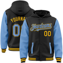 Laden Sie das Bild in den Galerie-Viewer, Uksn Individuelles Bomberjacke in Schwarz-Hellblau-Gold mit Druckknopfleiste, Kapuze, Zweifarben-Design und Varsity-Letterman-Stil
