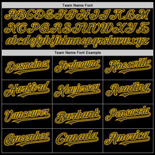 Laden Sie das Bild in den Galerie-Viewer, Uksn Individuelles Bomberjacke in Schwarz-Oliv-Gold mit Druckknopfleiste, Kapuze, Zweifarben-Design und Varsity-Letterman-Stil
