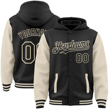 Laden Sie das Bild in den Galerie-Viewer, Uksn Individuelles Bomberjacke in Schwarz-Creme mit Druckknopfleiste, Kapuze, Zweifarben-Design und Varsity-Letterman-Stil
