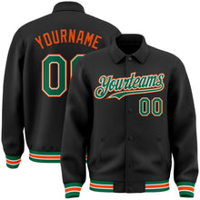 Laden Sie das Bild in den Galerie-Viewer, Uksn Individuelles Bomberjacke in Schwarz-Kelly-Grün-Orange mit Byron-Stil, Reverskragen, Druckknopfleiste und Varsity-Letterman-Stil
