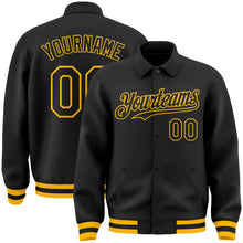 Laden Sie das Bild in den Galerie-Viewer, Uksn Individuelles Bomberjacke in Schwarz-Gold mit Byron-Stil, Reverskragen, Druckknopfleiste und Varsity-Letterman-Stil
