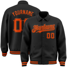Laden Sie das Bild in den Galerie-Viewer, Uksn Individuelles Bomberjacke in Schwarz-Orange mit Byron-Stil, Reverskragen, Druckknopfleiste und Varsity-Letterman-Stil
