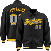 Laden Sie das Bild in den Galerie-Viewer, Uksn Individuelles Bomberjacke in Schwarz-Gold-Weiß mit Byron-Stil, Reverskragen, Druckknopfleiste und Varsity-Letterman-Stil
