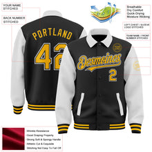 Laden Sie das Bild in den Galerie-Viewer, Uksn Individuelles Bomberjacke in Schwarz-Gold-Weiß mit Byron-Stil, Reverskragen, Druckknopfleiste, Zweifarben-Design und Varsity-Letterman-Stil
