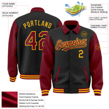 Laden Sie das Bild in den Galerie-Viewer, Uksn Individuelles Bomberjacke in Schwarz-Karmesinrot-Gold mit Byron-Stil, Reverskragen, Druckknopfleiste, Zweifarben-Design und Varsity-Letterman-Stil
