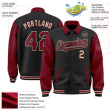 Laden Sie das Bild in den Galerie-Viewer, Uksn Individuelles Bomberjacke in Schwarz-Karmesinrot-City-Creme mit Byron-Stil, Reverskragen, Druckknopfleiste, Zweifarben-Design und Varsity-Letterman-Stil
