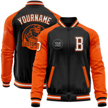 Laden Sie das Bild in den Galerie-Viewer, Uksn Individuelles Bomberjacke in Schwarz-Weiß-Orange mit Reißverschluss, Zweifarben-Design und Varsity-Letterman-Stil
