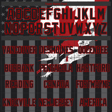 Laden Sie das Bild in den Galerie-Viewer, Uksn Individuelles Bomberjacke in Schwarz-Rot-Grau mit 3D-Kanada-Flagge, Druckknopfleiste, Kapuze und Varsity-Letterman-Stil
