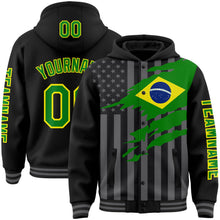 Laden Sie das Bild in den Galerie-Viewer, Uksn Individuelles Bomberjacke in Schwarz-Grasgrün-Hellgelb-Grau mit 3D-Brasilien-Flagge, Druckknopfleiste, Kapuze und Varsity-Letterman-Stil
