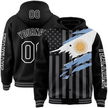 Laden Sie das Bild in den Galerie-Viewer, Uksn Individuelles Bomberjacke in Schwarz-Grau-Weiß mit 3D-Argentinien-Flagge, Druckknopfleiste, Kapuze und Varsity-Letterman-Stil
