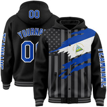 Laden Sie das Bild in den Galerie-Viewer, Uksn Individuelles Bomberjacke in Schwarz-Gewitterblau-Grau mit 3D-Nicaragua-Flagge, Druckknopfleiste, Kapuze und Varsity-Letterman-Stil
