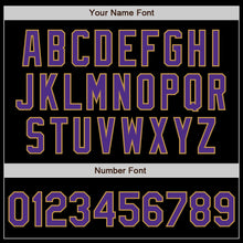 Laden Sie das Bild in den Galerie-Viewer, Uksn Individuelles Bomberjacke in Schwarz-Violett-Altgold mit Druckknopfleiste und Varsity-Letterman-Stil
