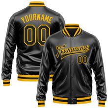 Laden Sie das Bild in den Galerie-Viewer, Uksn Individuelles Bomberjacke in Schwarz-Schwarz-Gold mit Kunstleder, Druckknopfleiste und Varsity-Letterman-Stil
