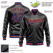 Laden Sie das Bild in den Galerie-Viewer, Uksn Individuelles Bomberjacke in Schwarz-Royalblau-Orange mit Kunstleder, Druckknopfleiste und Varsity-Letterman-Stil

