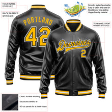 Laden Sie das Bild in den Galerie-Viewer, Uksn Individuelles Bomberjacke in Schwarz-Gold-Weiß mit Kunstleder, Druckknopfleiste und Varsity-Letterman-Stil

