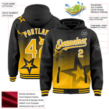 Laden Sie das Bild in den Galerie-Viewer, Uksn Individuelles Bomberjacke in Schwarz-Gold-Weiß mit Funkelstern-Design im Farbverlauf, Druckknopfleiste, Kapuze und Varsity-Letterman-Stil
