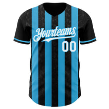 Laden Sie das Bild in den Galerie-Viewer, Uksn Individuelles Schwarz Weiß-Himmelblau Klassischer Vertikalstreifen Flüssige Textur Authentisches Baseball-Trikot
