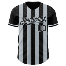 Laden Sie das Bild in den Galerie-Viewer, Uksn Individuelles Schwarz-Silber Klassischer Vertikalstreifen Flüssige Textur Authentisches Baseball-Trikot
