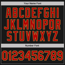 Laden Sie das Bild in den Galerie-Viewer, Uksn Individuelles Schwarz Rot mit Nadelstreifen-Altgold Funktions-Poloshirt
