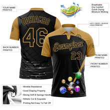 Laden Sie das Bild in den Galerie-Viewer, Uksn Individuelles Schwarz-Altgold Billardkugeln Funktions-Poloshirt
