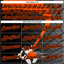 Laden Sie das Bild in den Galerie-Viewer, Uksn Individuelles Schwarz-Orange Bowling geometrisches Gitter Funktions-Poloshirt
