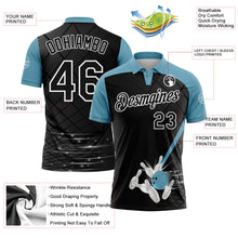 Laden Sie das Bild in den Galerie-Viewer, Uksn Individuelles Schwarz Schattenblau-Weiß Bowling geometrisches Gitter Funktions-Poloshirt
