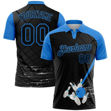 Laden Sie das Bild in den Galerie-Viewer, Uksn Individuelles Schwarz-Puderblau Bowling geometrisches Gitter Funktions-Poloshirt
