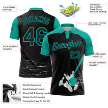 Laden Sie das Bild in den Galerie-Viewer, Uksn Individuelles Schwarz-Aqua Bowling geometrisches Gitter Funktions-Poloshirt
