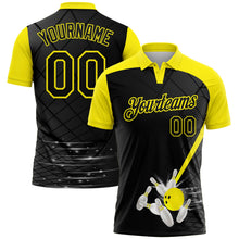 Laden Sie das Bild in den Galerie-Viewer, Uksn Individuelles Schwarz-Hellgelb Bowling geometrisches Gitter Funktions-Poloshirt
