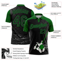 Laden Sie das Bild in den Galerie-Viewer, Uksn Individuelles Schwarz-Grasgrün Bowling geometrisches Gitter Funktions-Poloshirt

