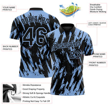 Laden Sie das Bild in den Galerie-Viewer, Uksn Individuelles Schwarz-Hellblau Zerrissener scharfer Pinselstrich-Spritzer Funktions-Poloshirt
