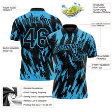 Laden Sie das Bild in den Galerie-Viewer, Uksn Individuelles Schwarz-Himmelblau Zerrissener scharfer Pinselstrich-Spritzer Funktions-Poloshirt
