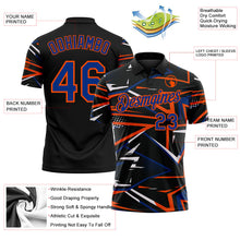 Laden Sie das Bild in den Galerie-Viewer, Uksn Individuelles Schwarz Royalblau-Orange Dynamische geometrische Splitter Funktions-Poloshirt
