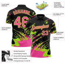 Laden Sie das Bild in den Galerie-Viewer, Uksn Individuelles Schwarz Pink-Neongrün Pinselstrich-Splitter-Spritzer Funktions-Poloshirt
