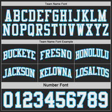 Laden Sie das Bild in den Galerie-Viewer, Uksn Individuelles Schwarz Weiß-Himmelblau Seitenpanel Geometrisch Chevron Wendbar Doppelseitig Sublimation Basketball-Set Trikot

