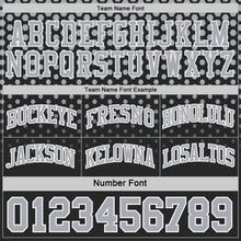 Laden Sie das Bild in den Galerie-Viewer, Uksn Individuelles Schwarz Grau-Weiß Seitenstreifen Verlauf Geometrisch Wabenmuster Wendbar Doppelseitig Sublimation Basketball-Set Trikot
