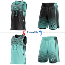 Laden Sie das Bild in den Galerie-Viewer, Uksn Individuelles Schwarz-Eisblau Seitenstreifen Verlauf Geometrisch Wabenmuster Wendbar Doppelseitig Sublimation Basketball-Set Trikot
