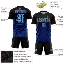 Laden Sie das Bild in den Galerie-Viewer, Uksn Individuelles Schwarz US Marineblau-Hellblau Sublimations-Fußballtrikot
