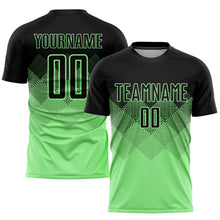 Laden Sie das Bild in den Galerie-Viewer, Uksn Individuelles Erbsengrün Schwarz Sublimations-Fußballtrikot

