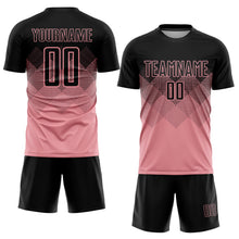 Laden Sie das Bild in den Galerie-Viewer, Uksn Individuelles Mittelrosa Schwarz Sublimations-Fußballtrikot
