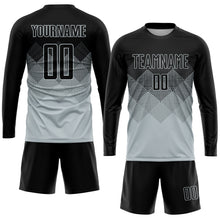 Laden Sie das Bild in den Galerie-Viewer, Uksn Individuelles Silber Schwarz Sublimations-Fußballtrikot
