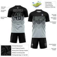 Laden Sie das Bild in den Galerie-Viewer, Uksn Individuelles Silber Schwarz Sublimations-Fußballtrikot
