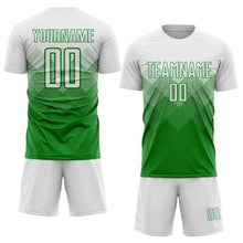 Laden Sie das Bild in den Galerie-Viewer, Uksn Individuelles Grasgrün Weiß Sublimations-Fußballtrikot
