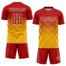Laden Sie das Bild in den Galerie-Viewer, Uksn Individuelles Gold Rot-Weiß Sublimations-Fußballtrikot
